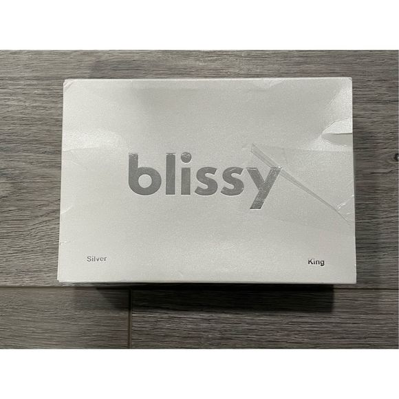New Silver Blissy Silk Pillowcase 100% Pure Mulberry Silk 22 Momme King - Picture 1 of 3